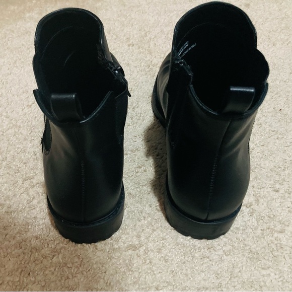 Torrid Chelsea Lug Bootie size 11.5WW - Picture 4 of 7